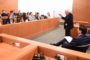 Before the dinner, Judge Calabresi met with Fordham Law students to answer their questions about his career and the federal judiciary. Photo by Chris Taggart